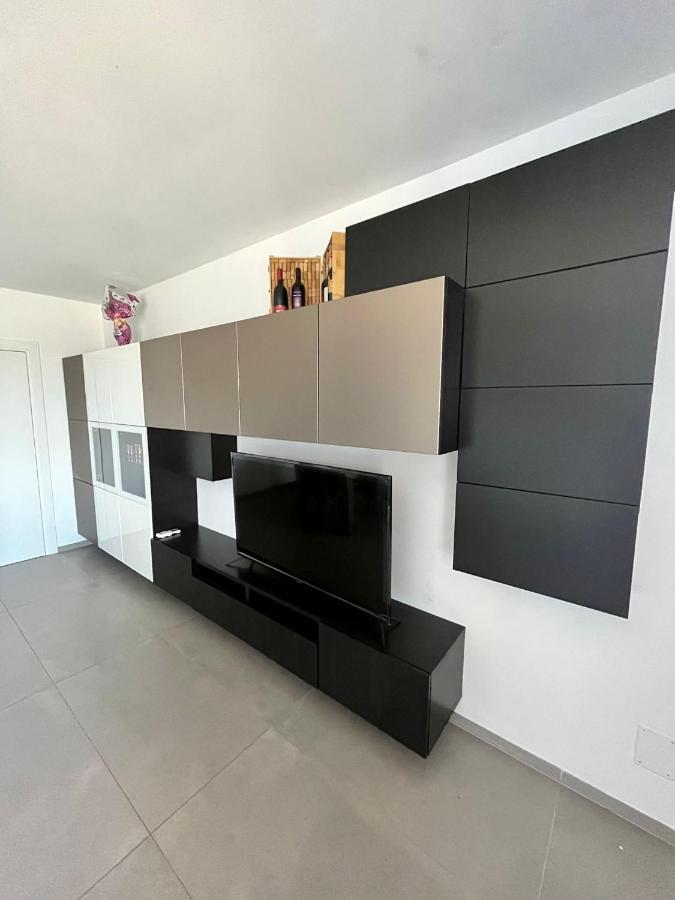 Caky'S House Apartment Desenzano del Garda Exterior photo